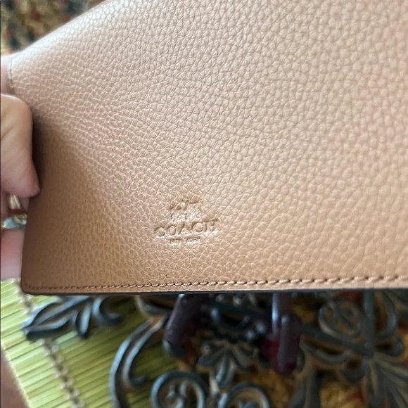 Coach Medium Brown Pebbled Leather Checkbook Wallet. VGUC - Picture 7 of 9